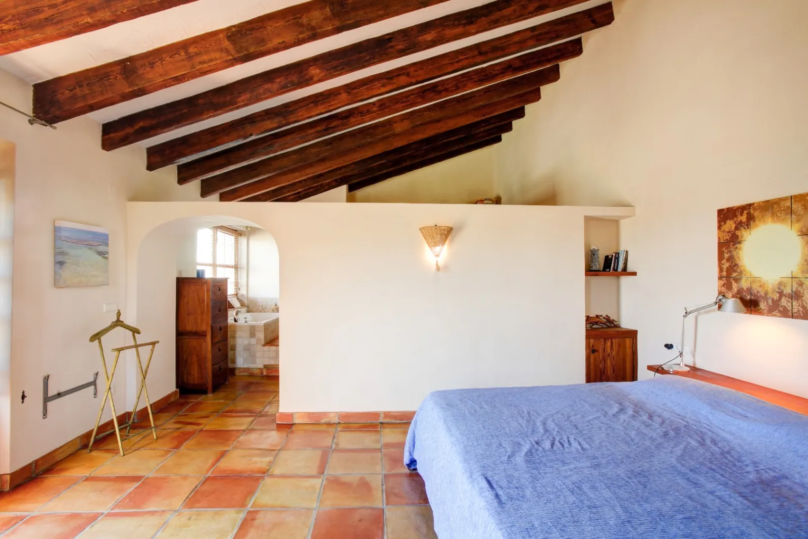 Finca de estilo rústico con imponentes vistas al mar a la venta en Moraira