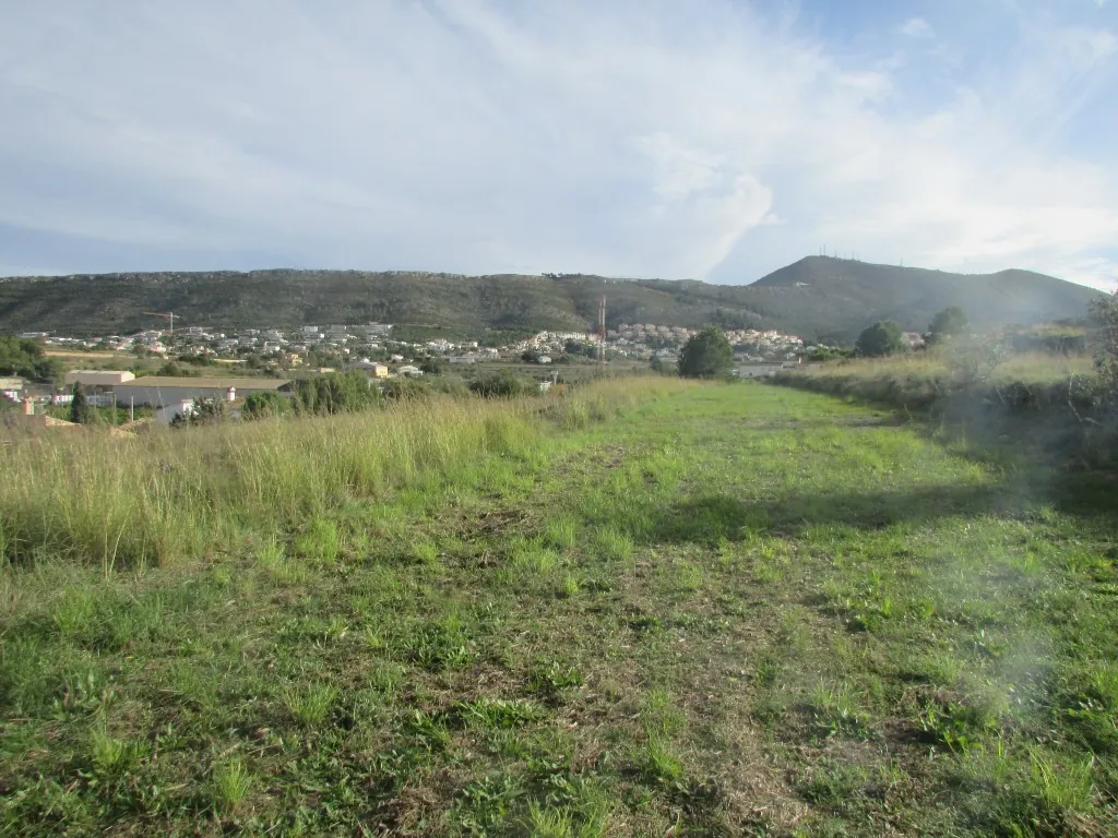 Se vende gran Parcela en Benitachell