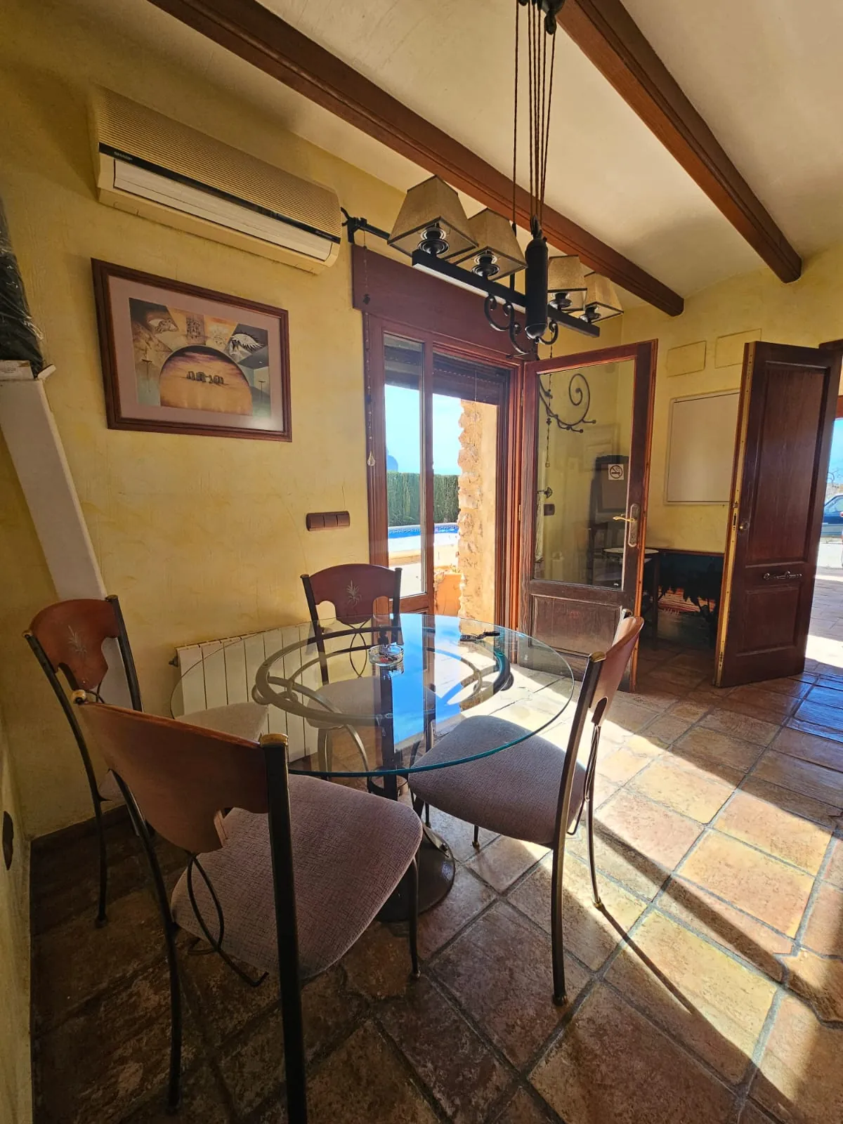 Finca en venta en Calpe con 4 habitaciones y piscina privada