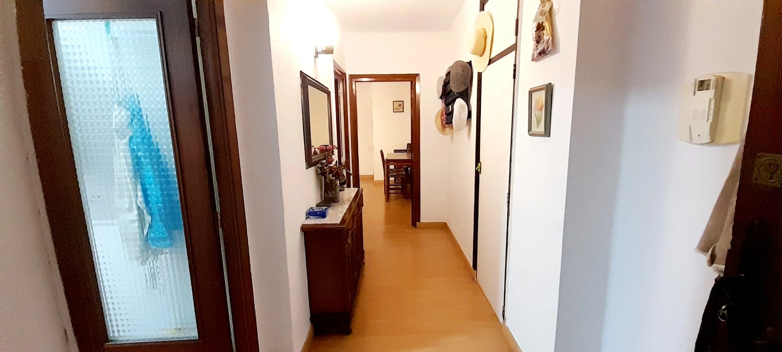 Apartamento en venta de 2 dormitorios y piscina comunitaria en Jávea, Alicante