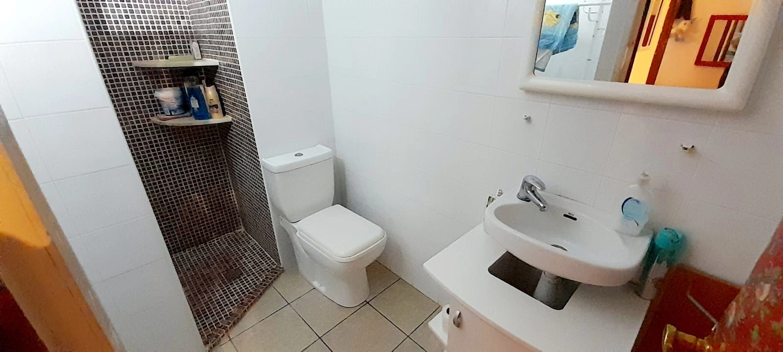 Apartamento en venta de 2 dormitorios y piscina comunitaria en Jávea, Alicante