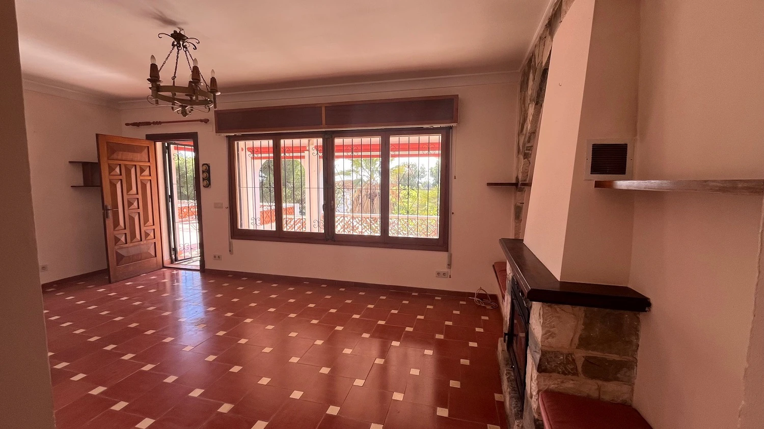 Villa en venta de 3 dormitorios en Benissa, Baladrar.