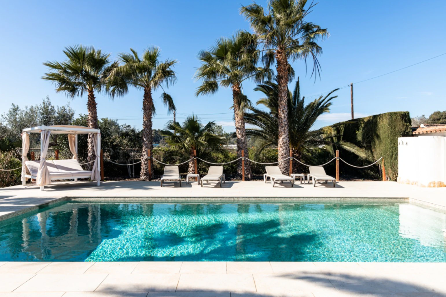 Encantadora Finca de 3 Dormitorios en Venta en Teulada