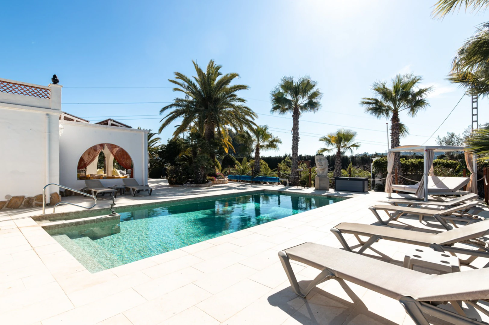 Encantadora Finca de 3 Dormitorios en Venta en Teulada
