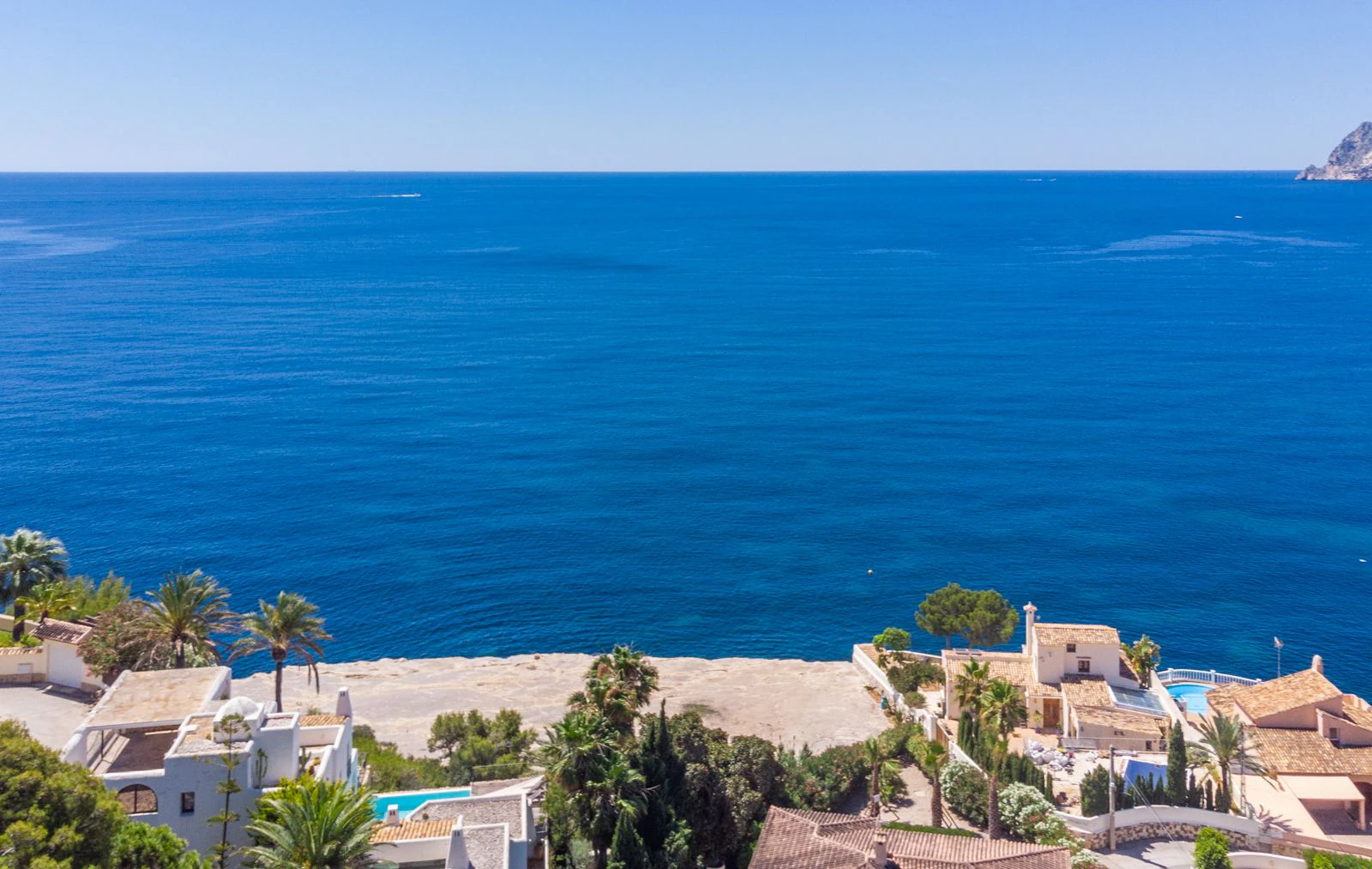 Villa junto al mar con vistas al Peñón de Ifach a la venta en Benissa