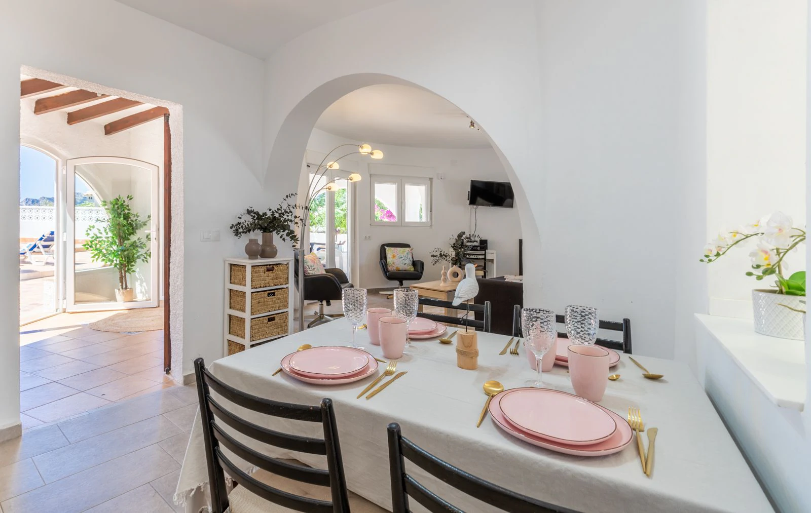 Villa junto al mar con vistas al Peñón de Ifach a la venta en Benissa