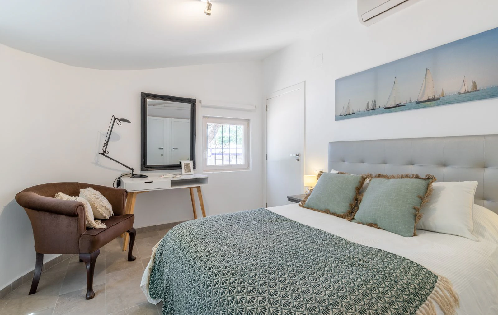 Villa junto al mar con vistas al Peñón de Ifach a la venta en Benissa