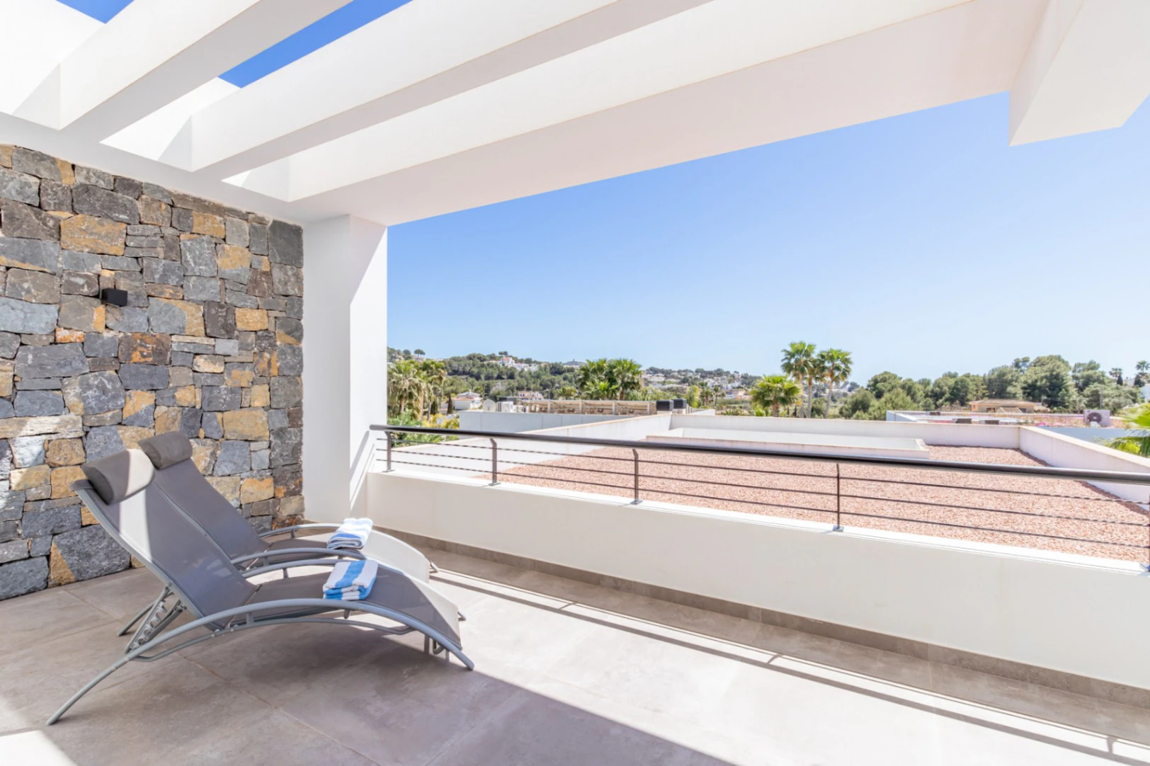 Villa moderna en Solpark, Moraira: Alta tecnología, eficiencia A y privacidad absoluta