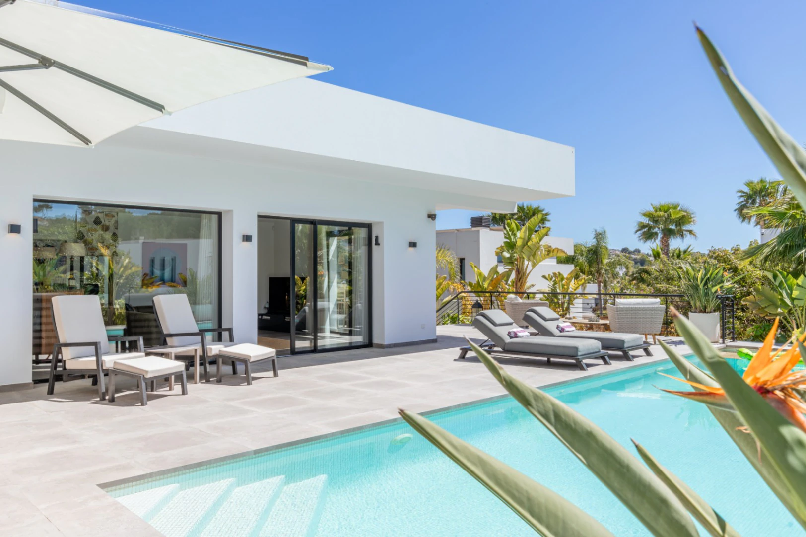 Villa moderna en Solpark, Moraira: Alta tecnología, eficiencia A y privacidad absoluta