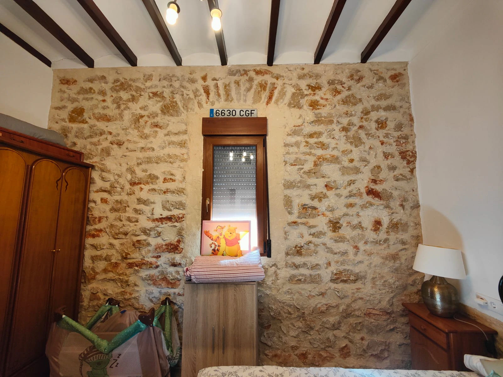 Parcela de 12.137 m2 con casa rústica habitable y bonitas vistas al mar y al Peñón de Ifach  - Benissa