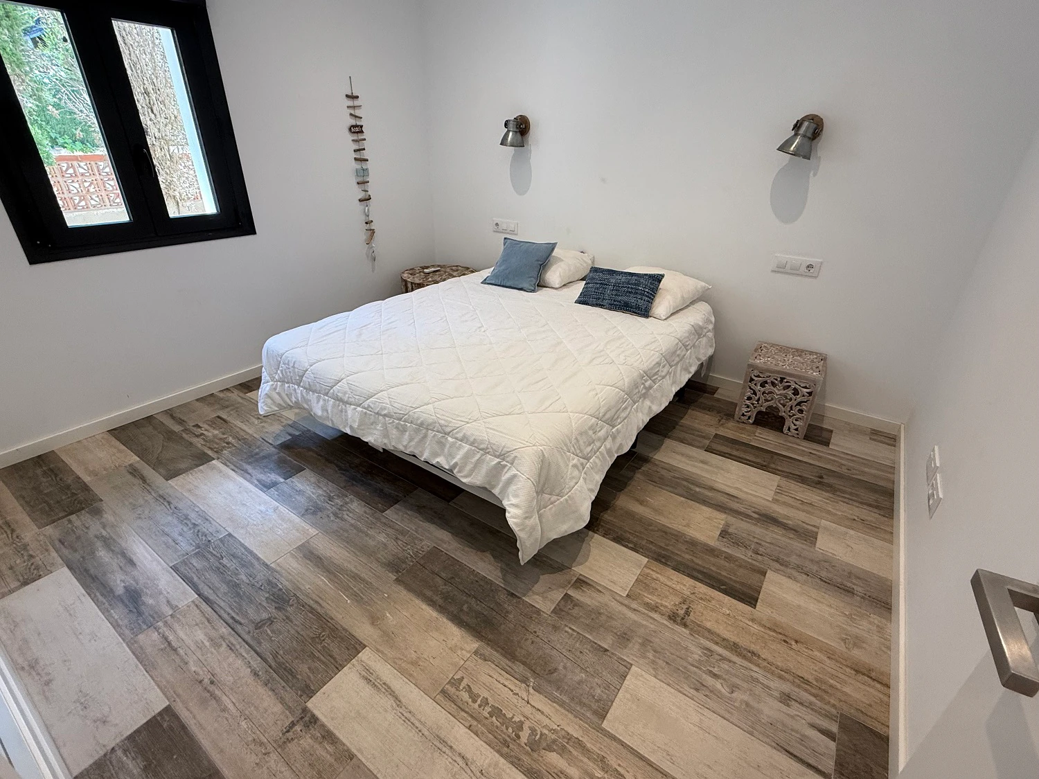Chalet en venta en Jávea con 6 dormitorios y piscina.