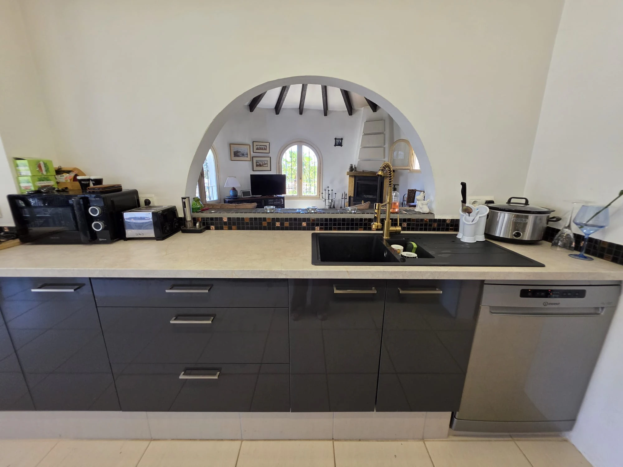 Villa mediterránea con vistas al mar y al valle en Benissa Costa – Montemar