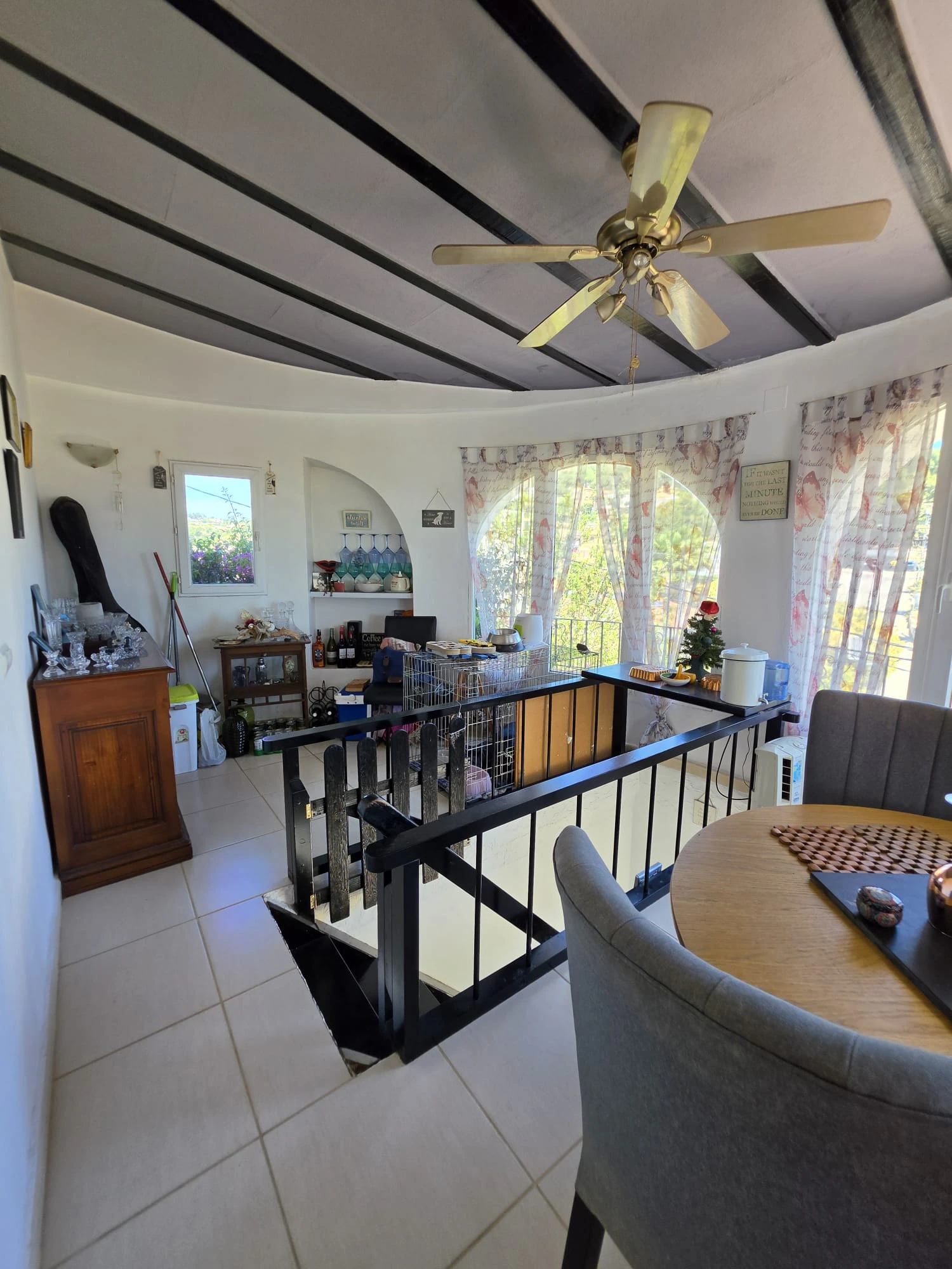 Villa mediterránea con vistas al mar y al valle en Benissa Costa – Montemar