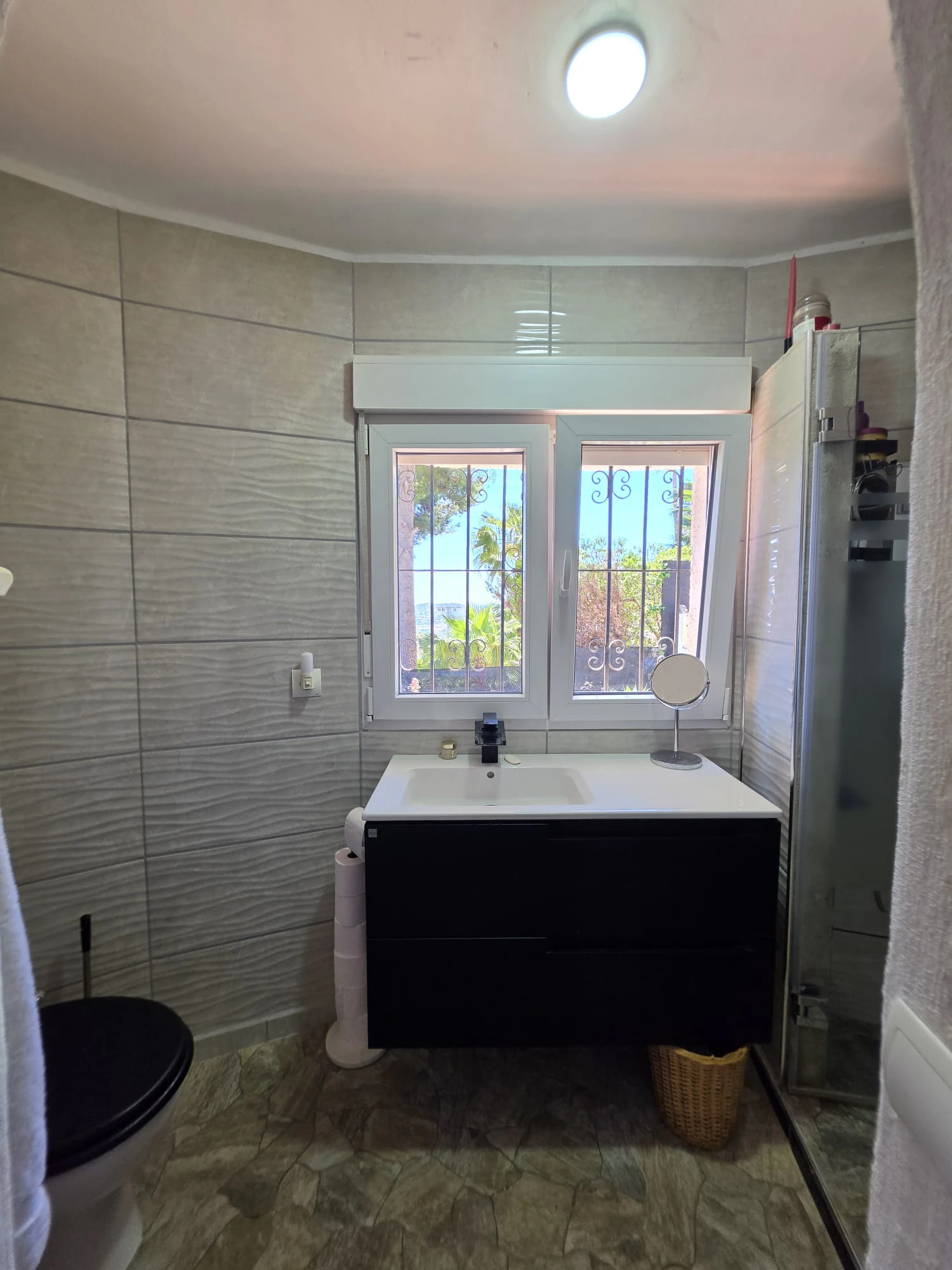 Villa mediterránea con vistas al mar y al valle en Benissa Costa – Montemar