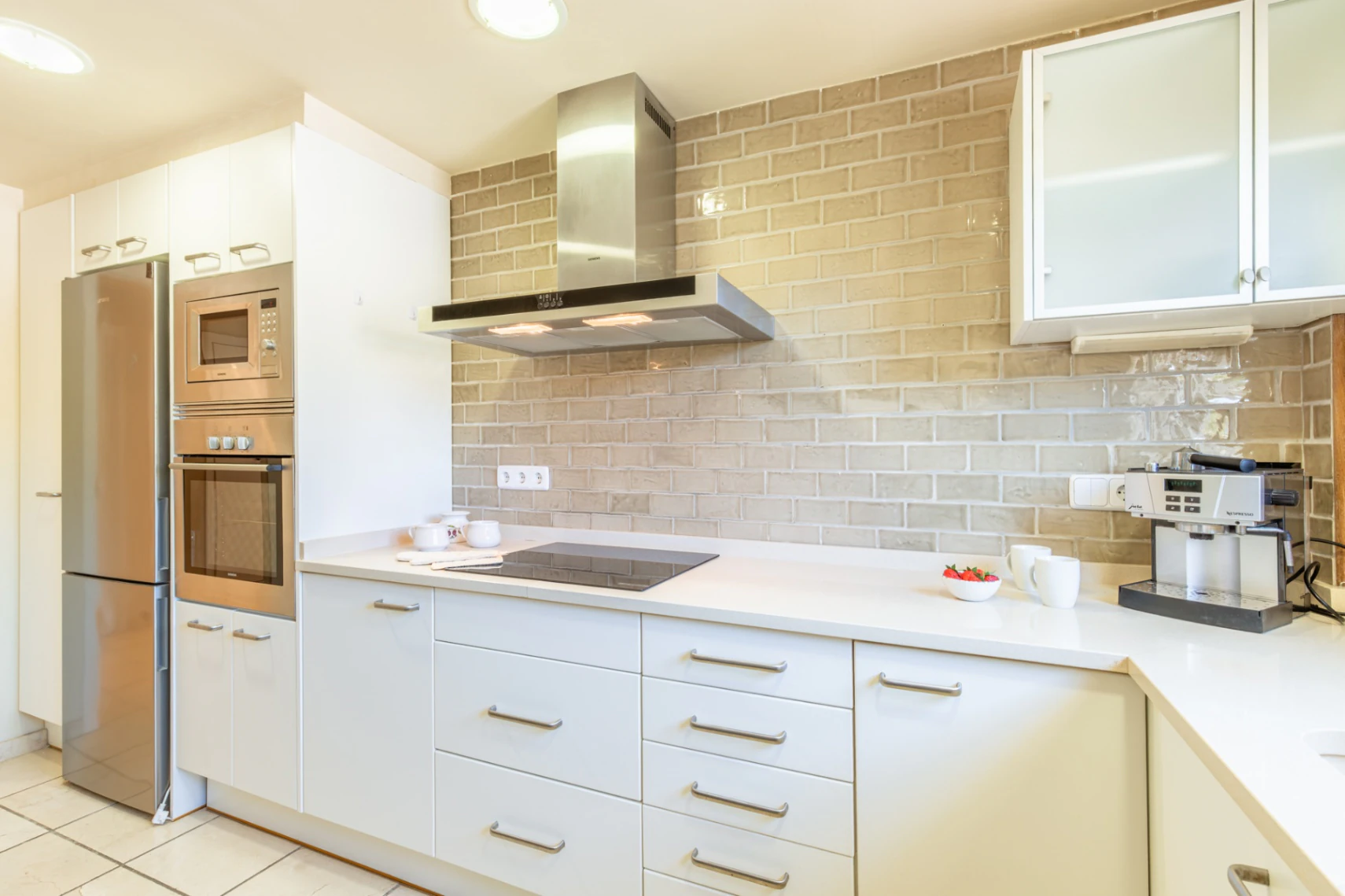 Apartamento de lujo en venta en Moraira centro con gran piscina y orientación sur