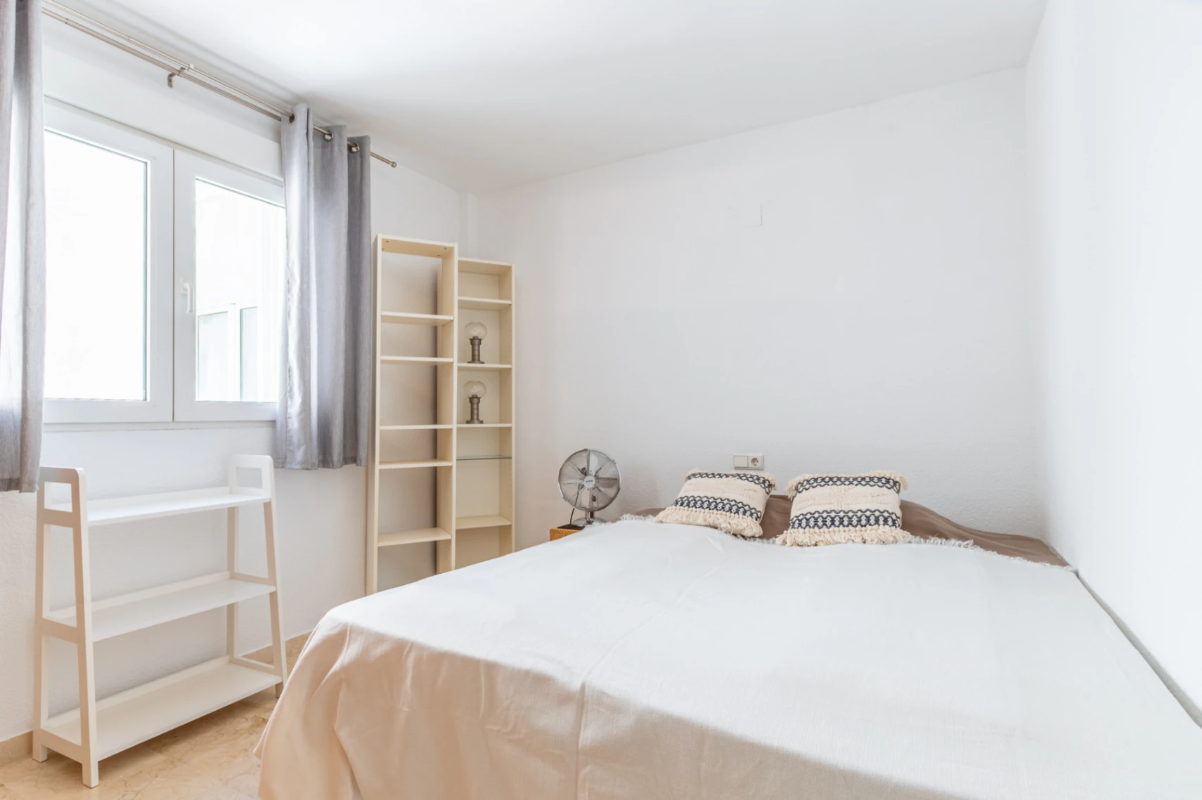 Apartamento con terrazas y vistas al mar en venta en el centro de Moraira