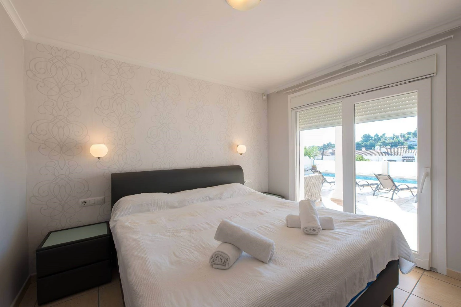 Villa en venta en Moraira, Pinar de l´Advocat con piscina.