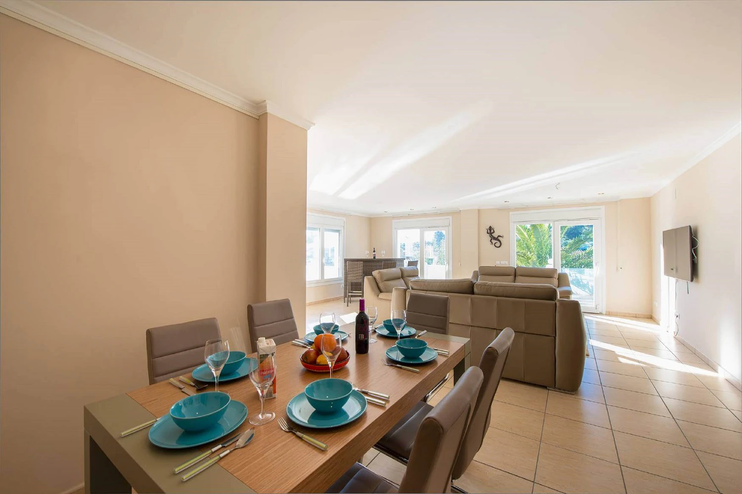 Villa en venta en Moraira, Pinar de l´Advocat con piscina.