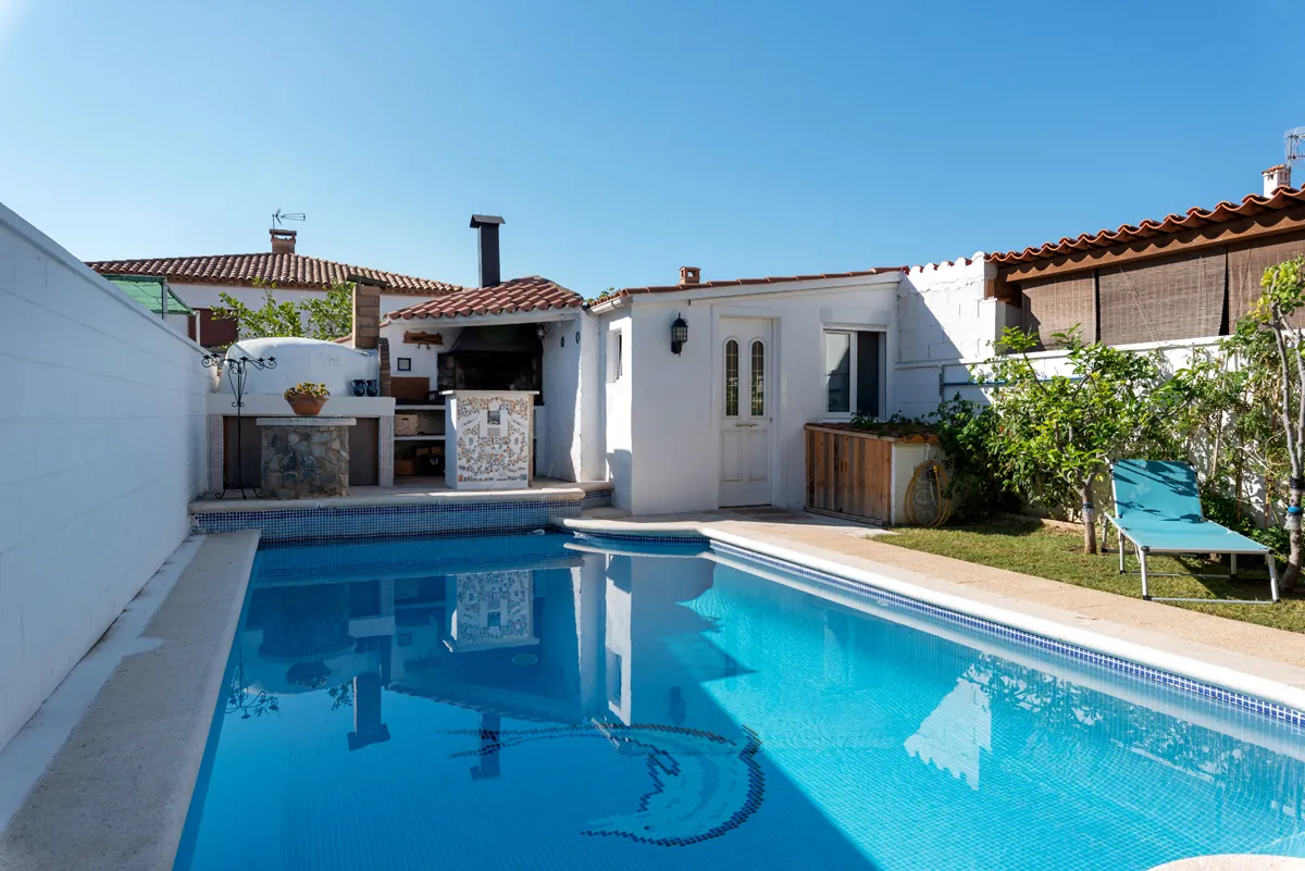 Alquiler de verano: Casa con piscina