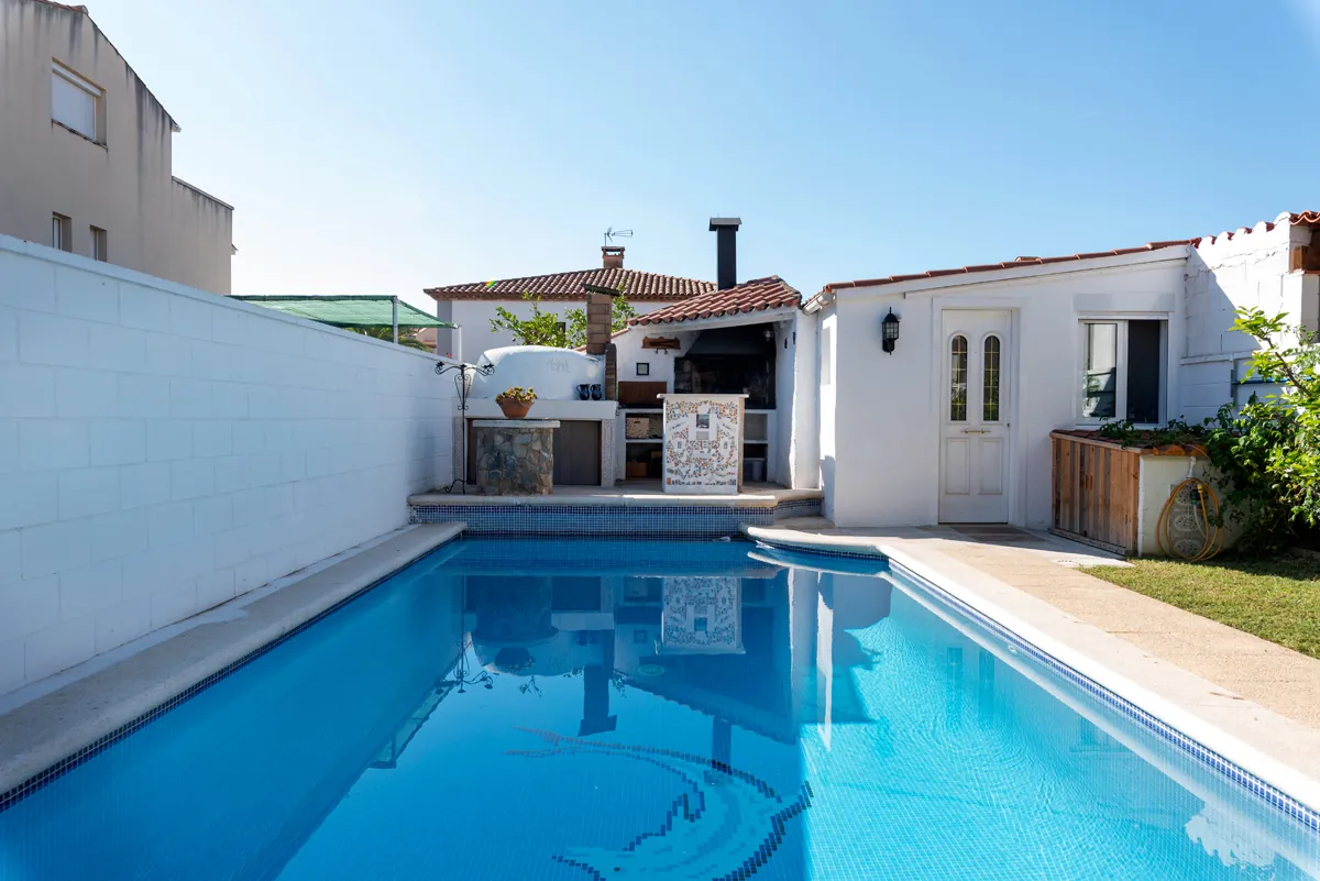 Alquiler de verano: Casa con piscina