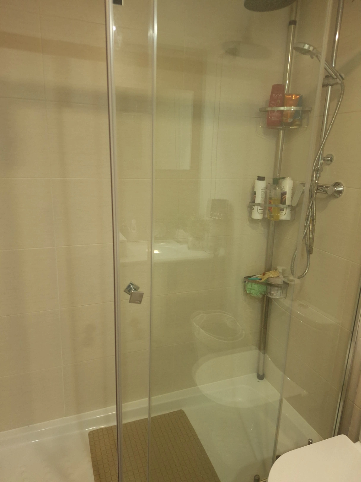 Apartamento en esquina en planta baja con jardín privado de 205 m² y piscina – La Plana, Sitges