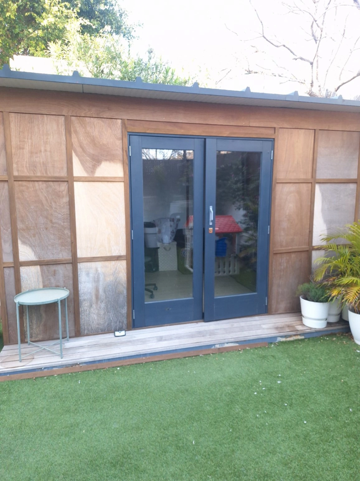 Apartamento en esquina en planta baja con jardín privado de 205 m² y piscina – La Plana, Sitges