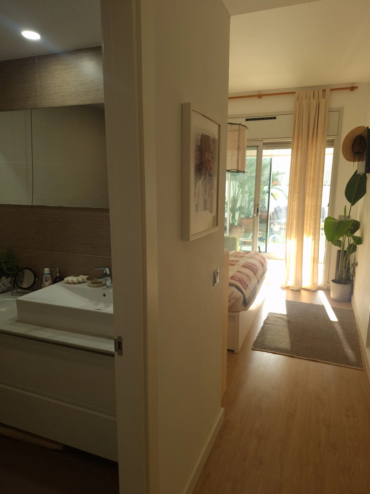 Apartamento en esquina en planta baja con jardín privado de 205 m² y piscina – La Plana, Sitges