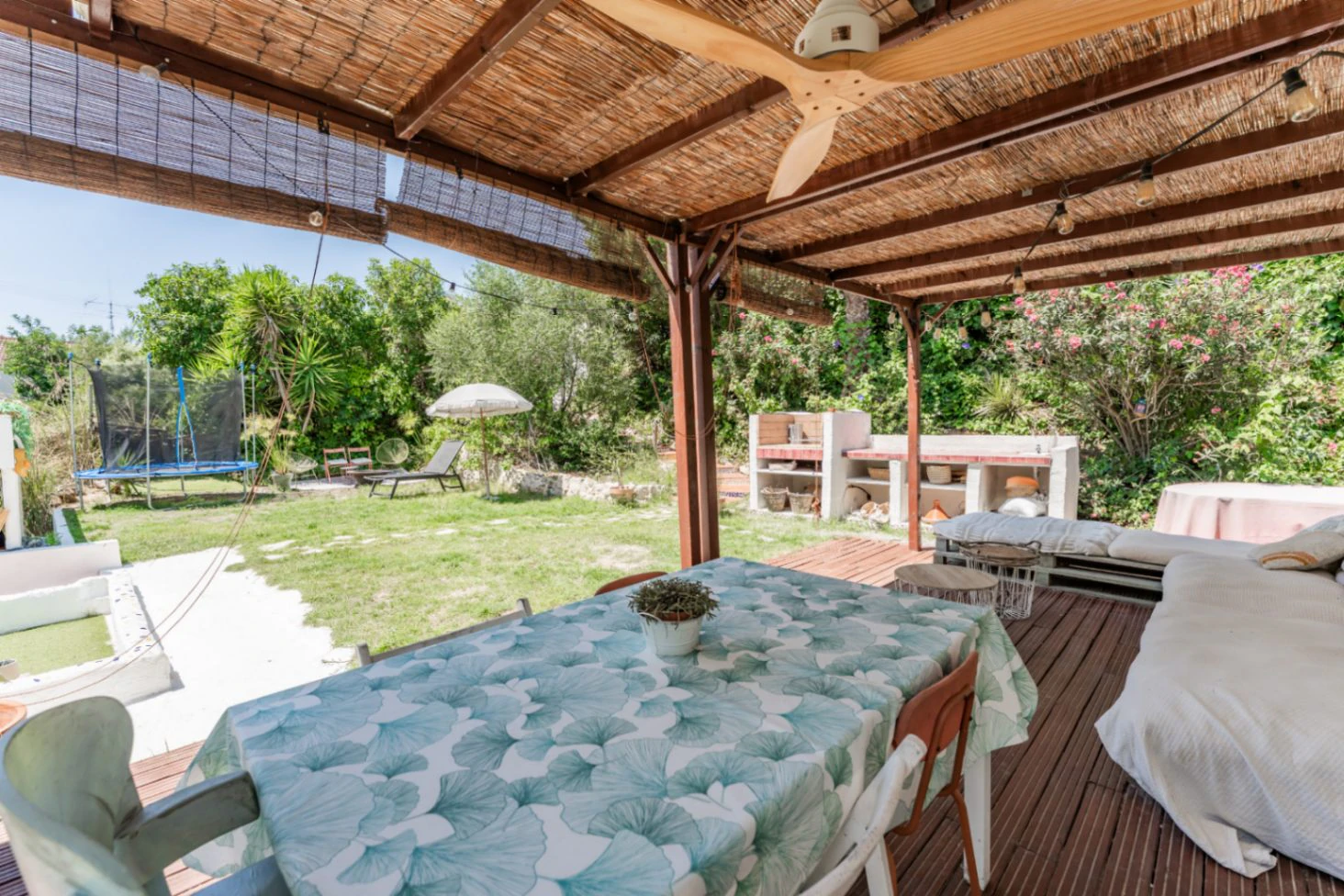 Refugio Familiar Ecológico Cerca de Sitges
