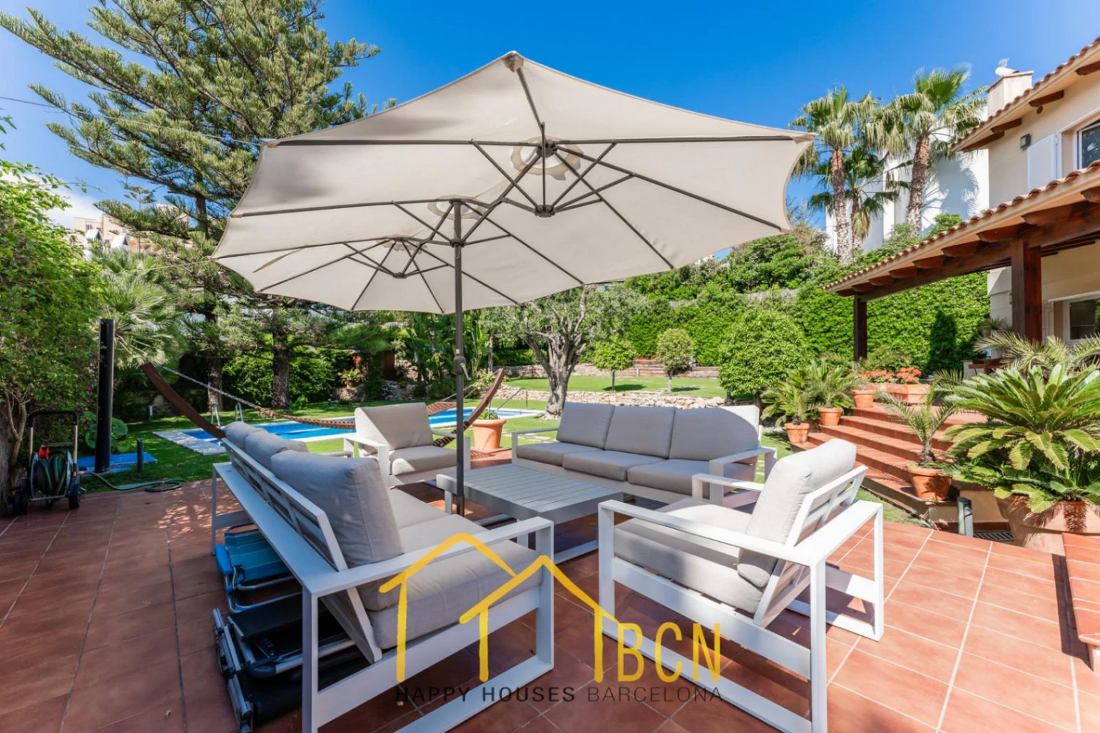 Classic Mediterranean villa with sea views, private pool and landscaped garden in Vallpineda