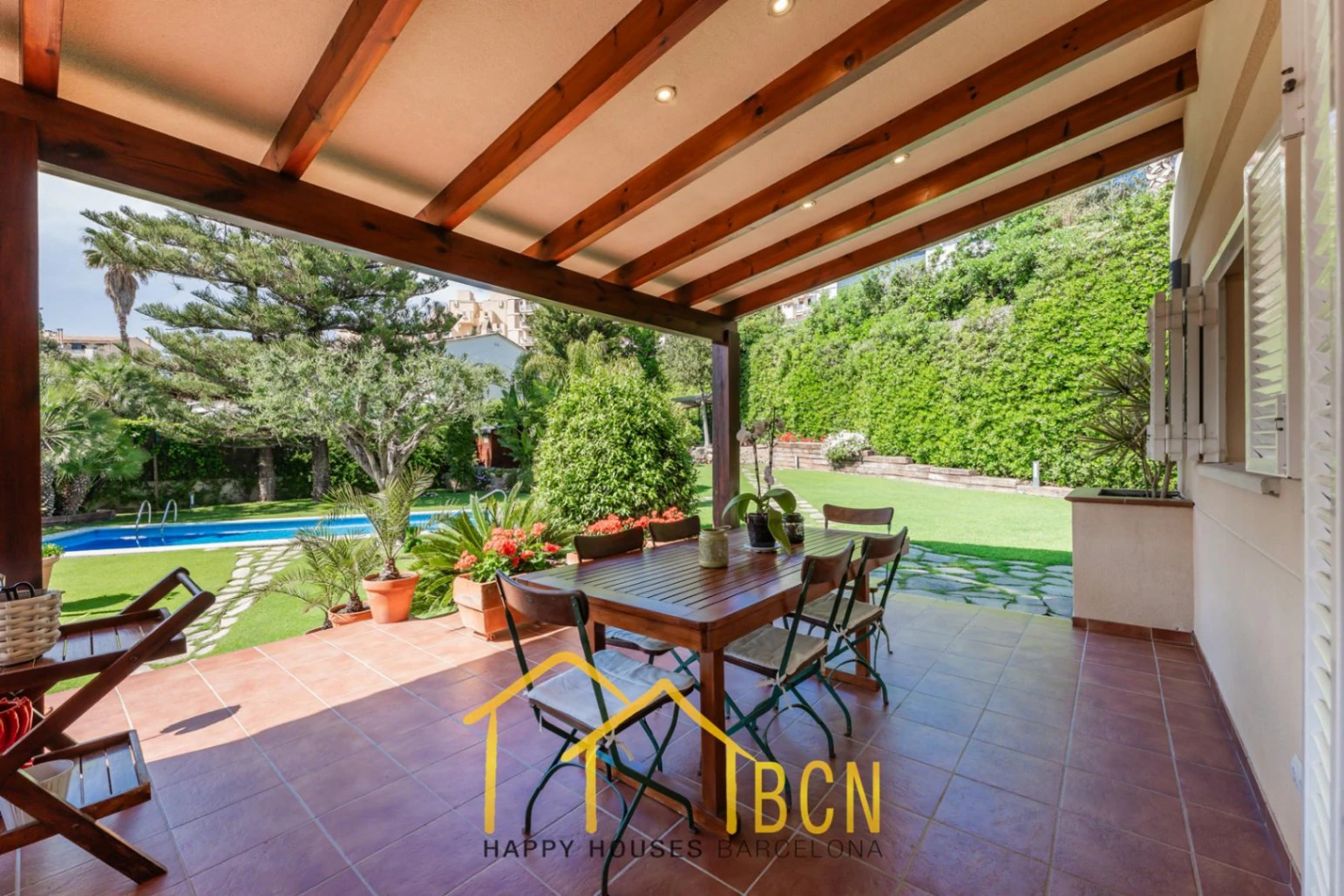 Classic Mediterranean villa with sea views, private pool and landscaped garden in Vallpineda
