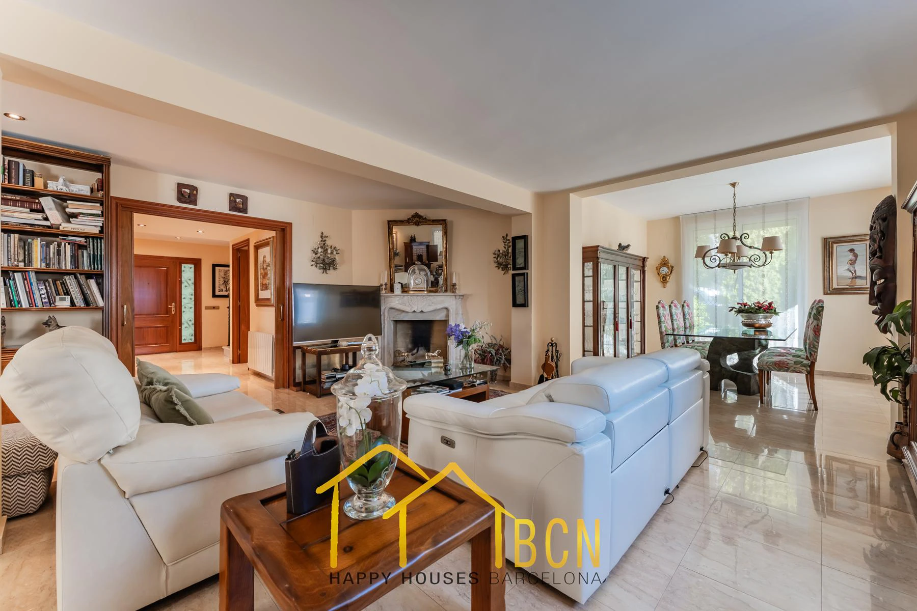 Classic Mediterranean villa with sea views, private pool and landscaped garden in Vallpineda