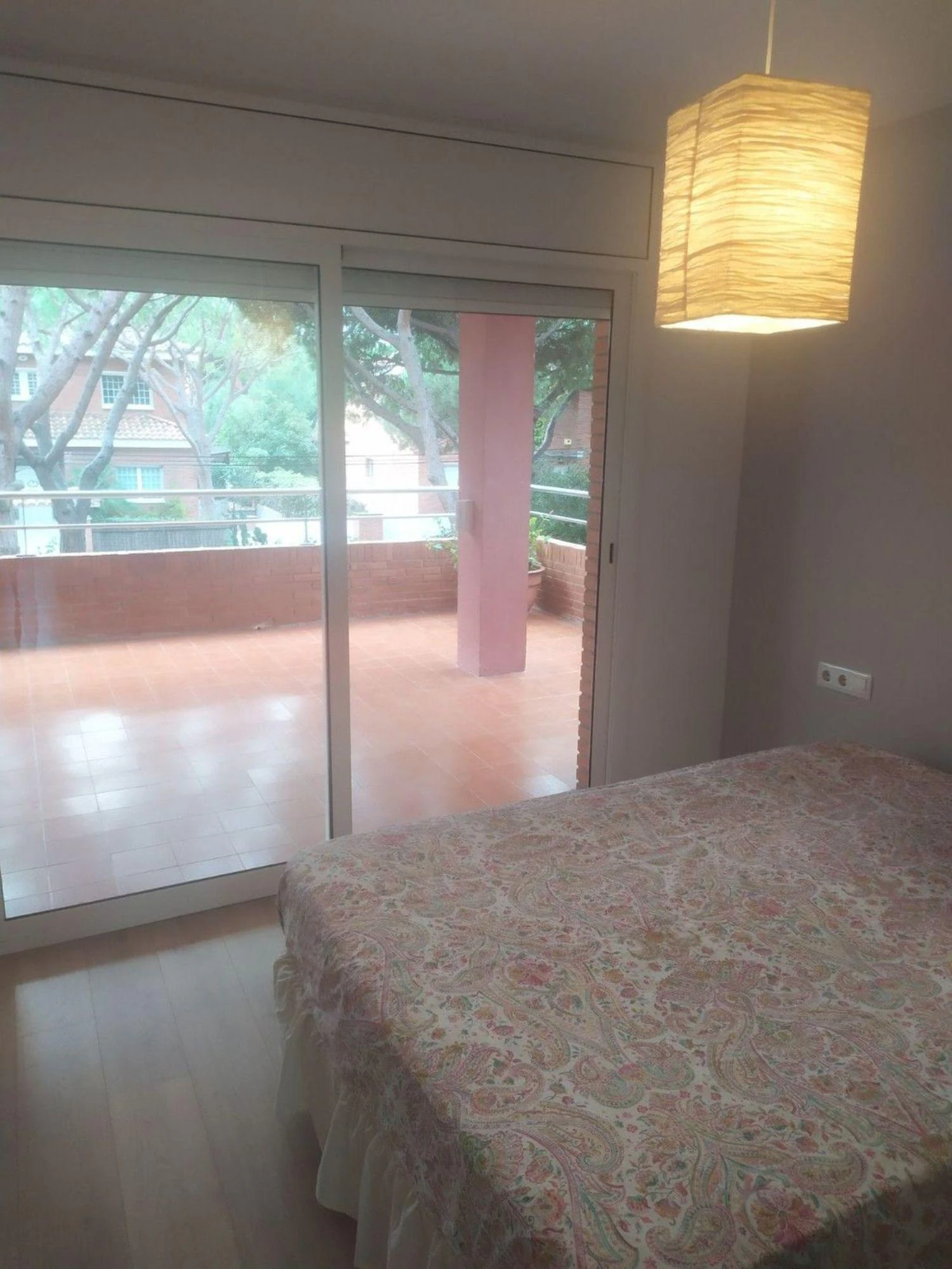 Apartamento de tres dormitorios con gran terraza