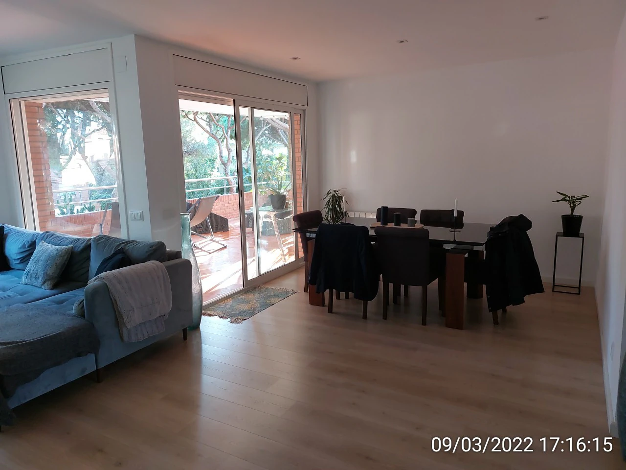 Apartamento de tres dormitorios con gran terraza
