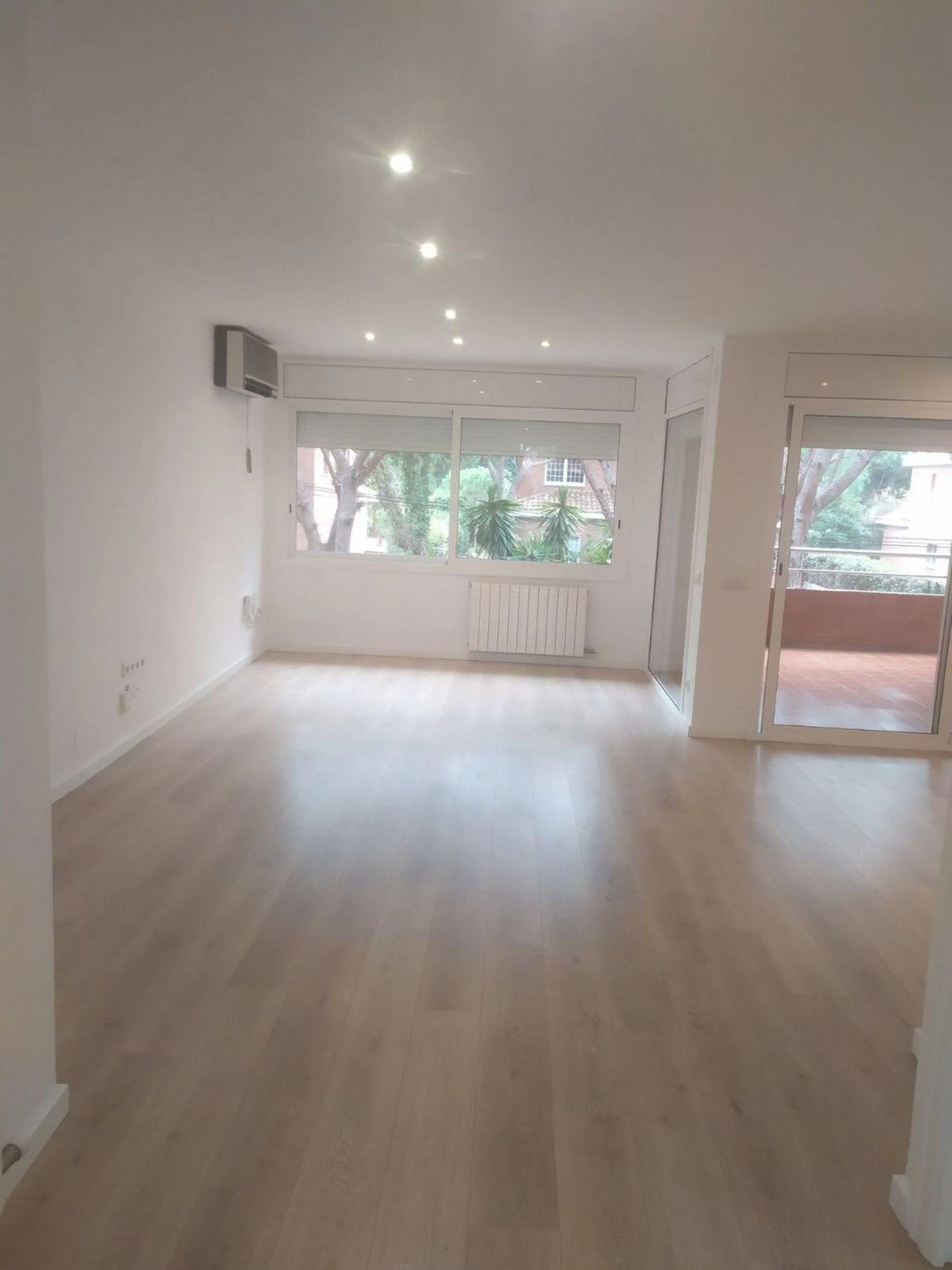 Apartamento de tres dormitorios con gran terraza