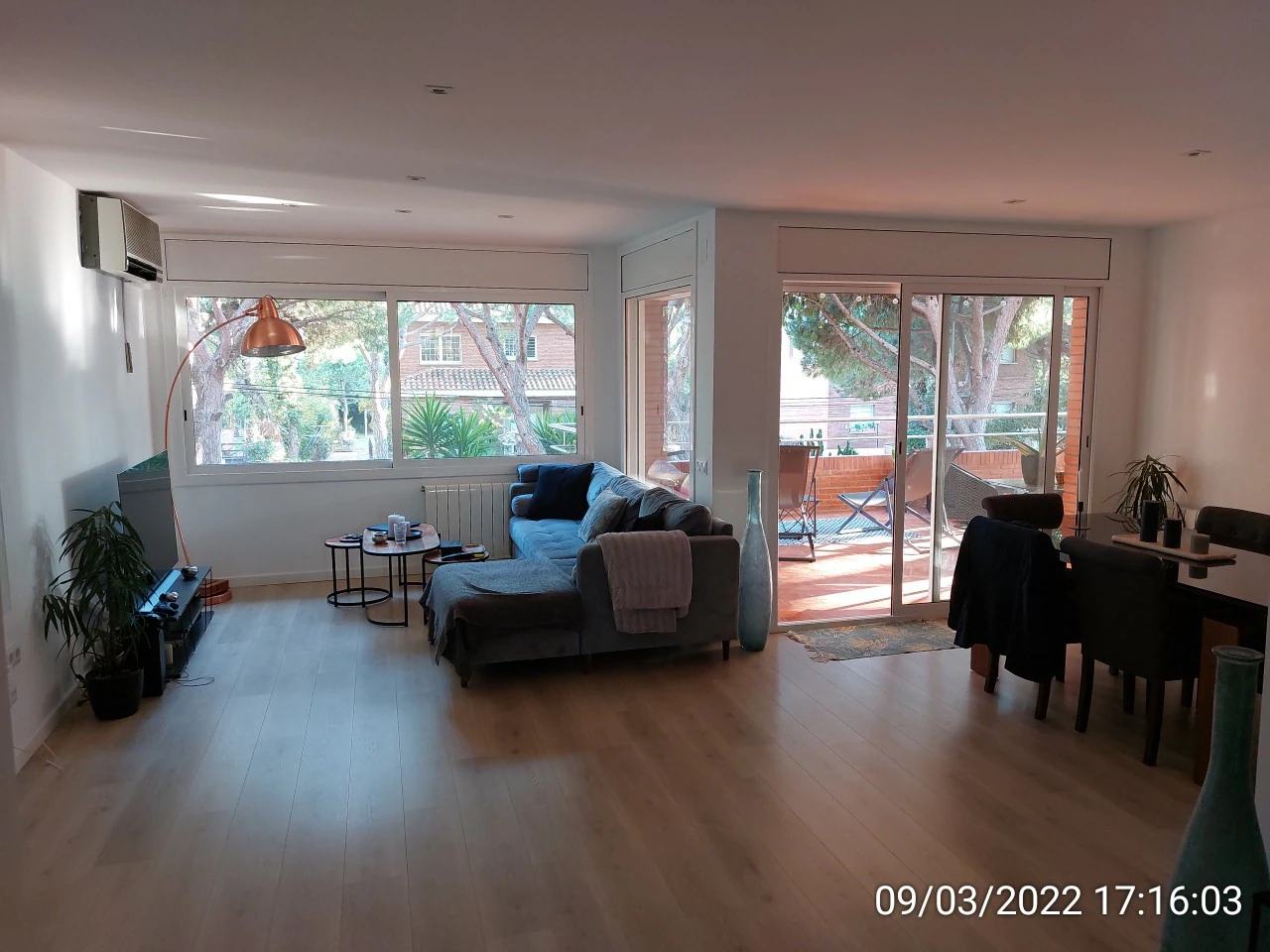 Apartamento de tres dormitorios con gran terraza