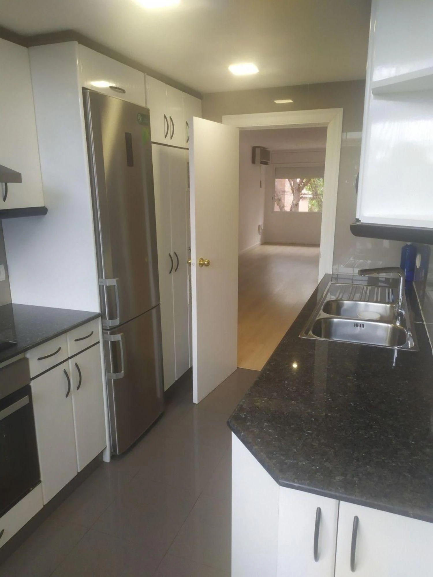 Apartamento de tres dormitorios con gran terraza