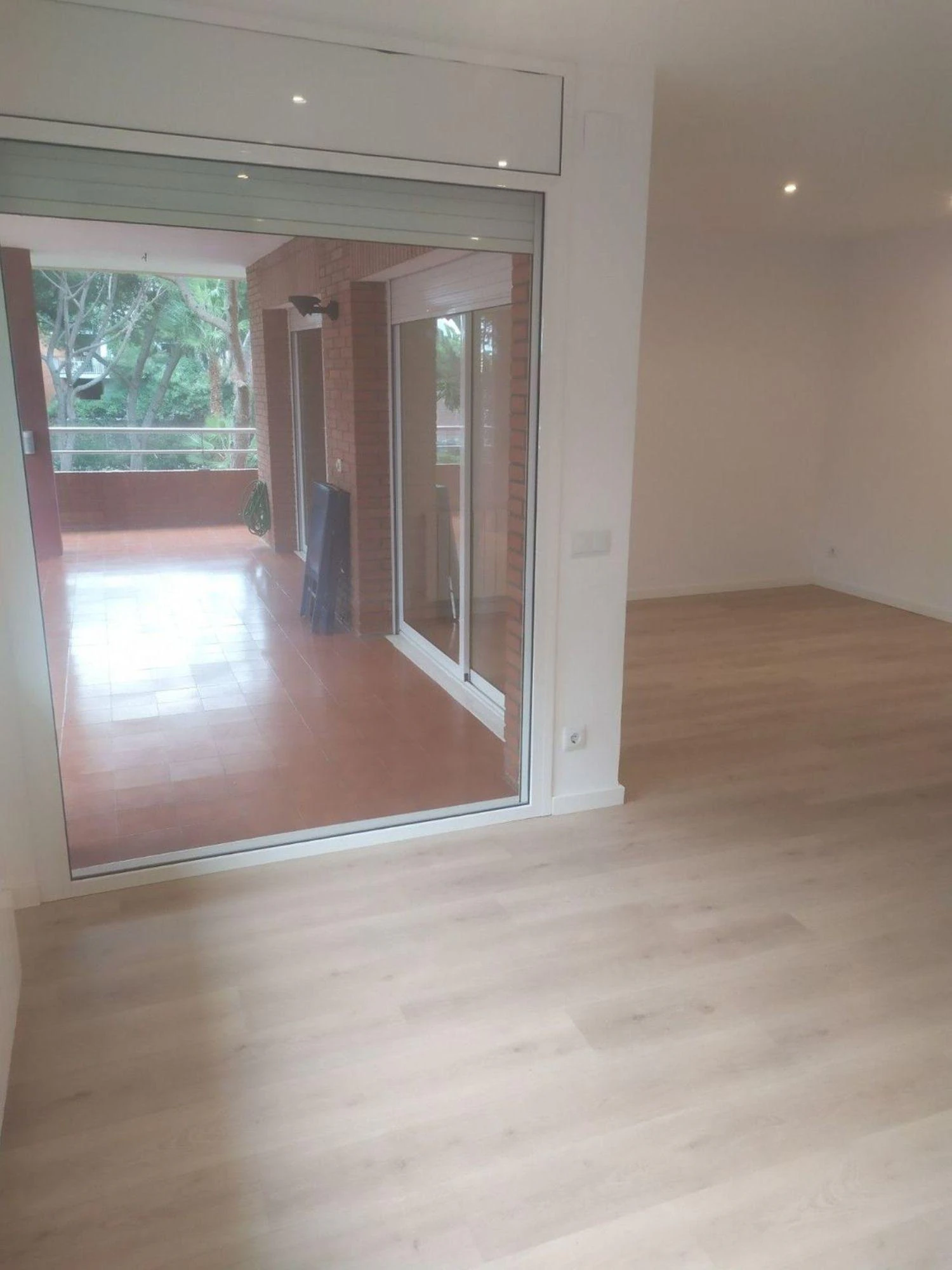 Apartamento de tres dormitorios con gran terraza