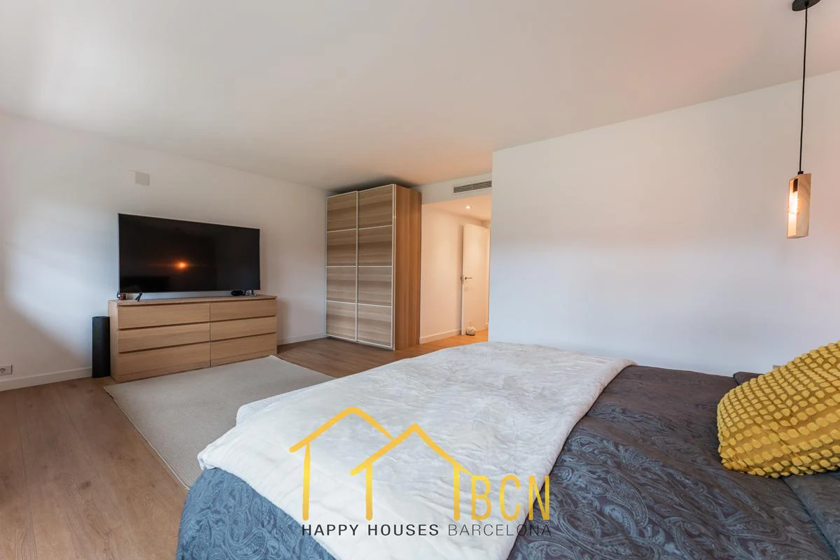 Residencia de lujo en primera línea de playa para alquiler de verano en Gavà Mar