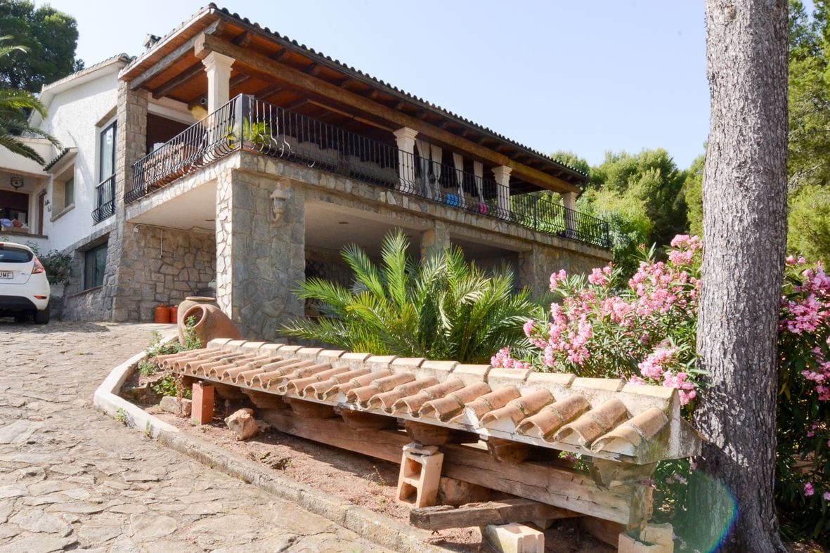 Gran villa señorial en Las Rotas.