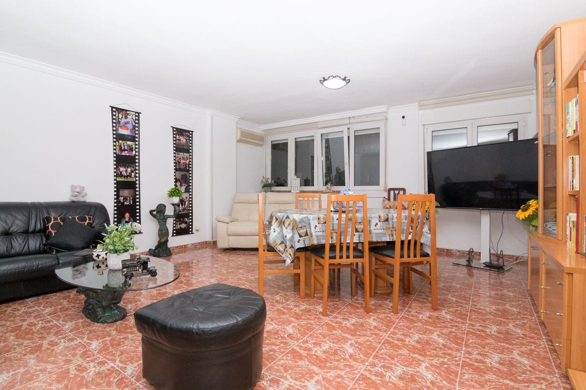 Piso de gran tamaño en venta.