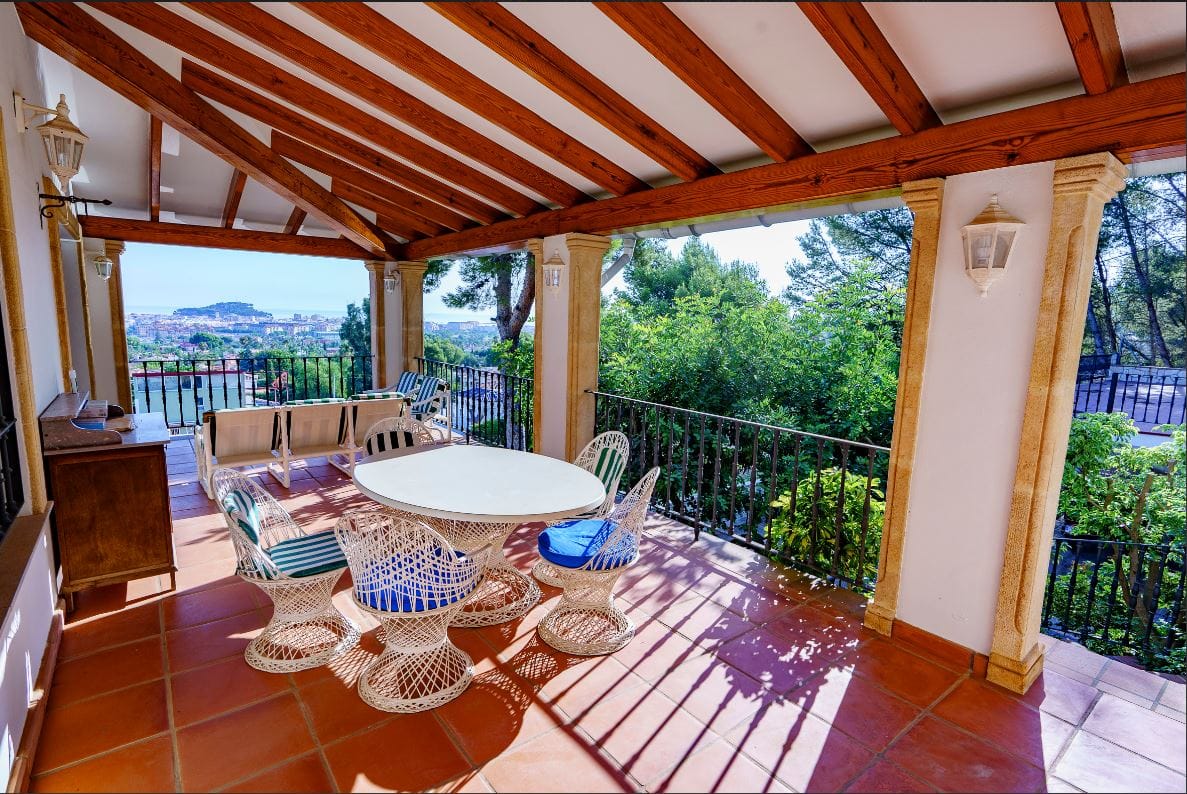 Villa | Chalet en venta en Dénia
