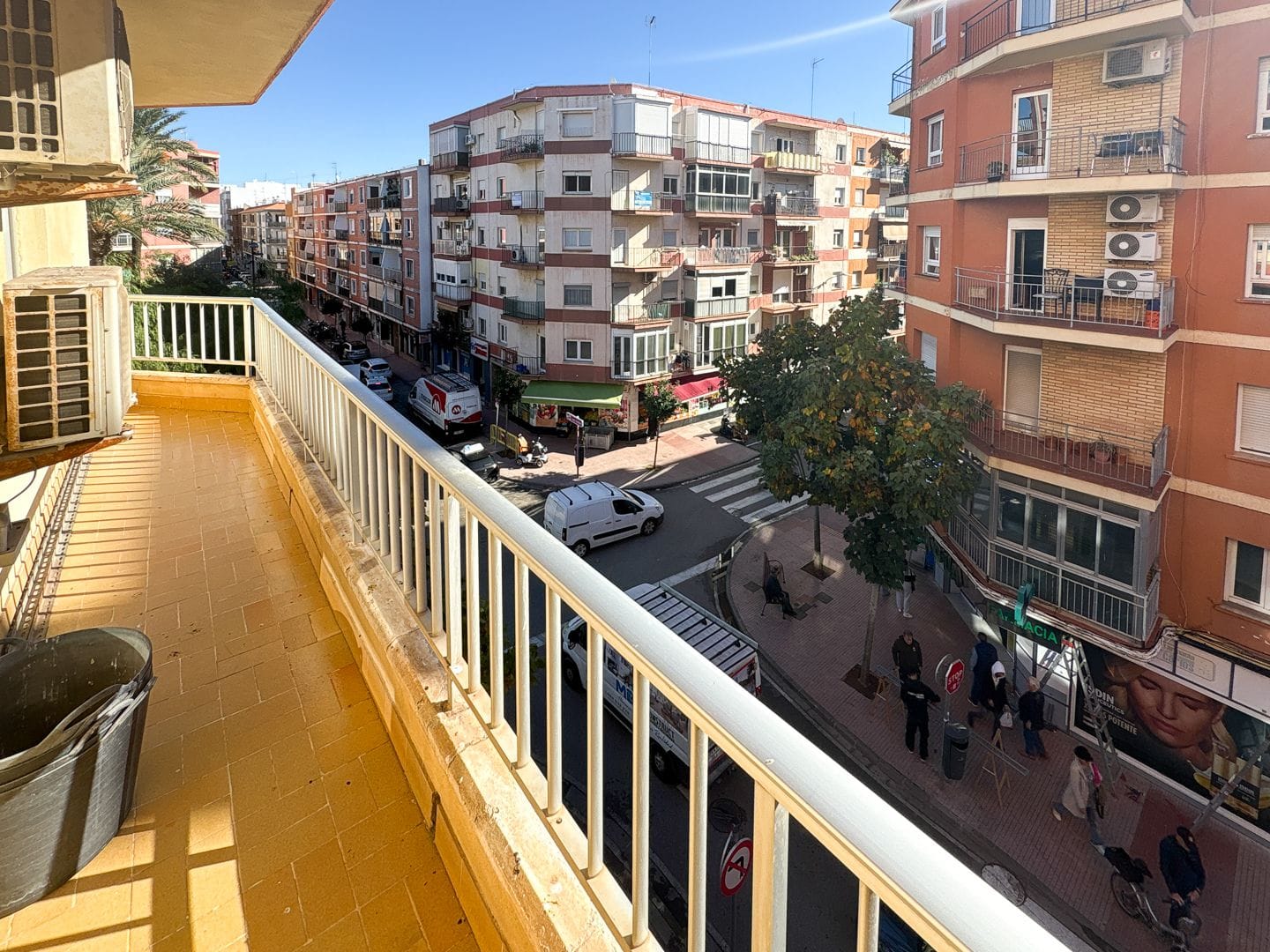 Enorme piso en el centro de Dénia para reformar.
