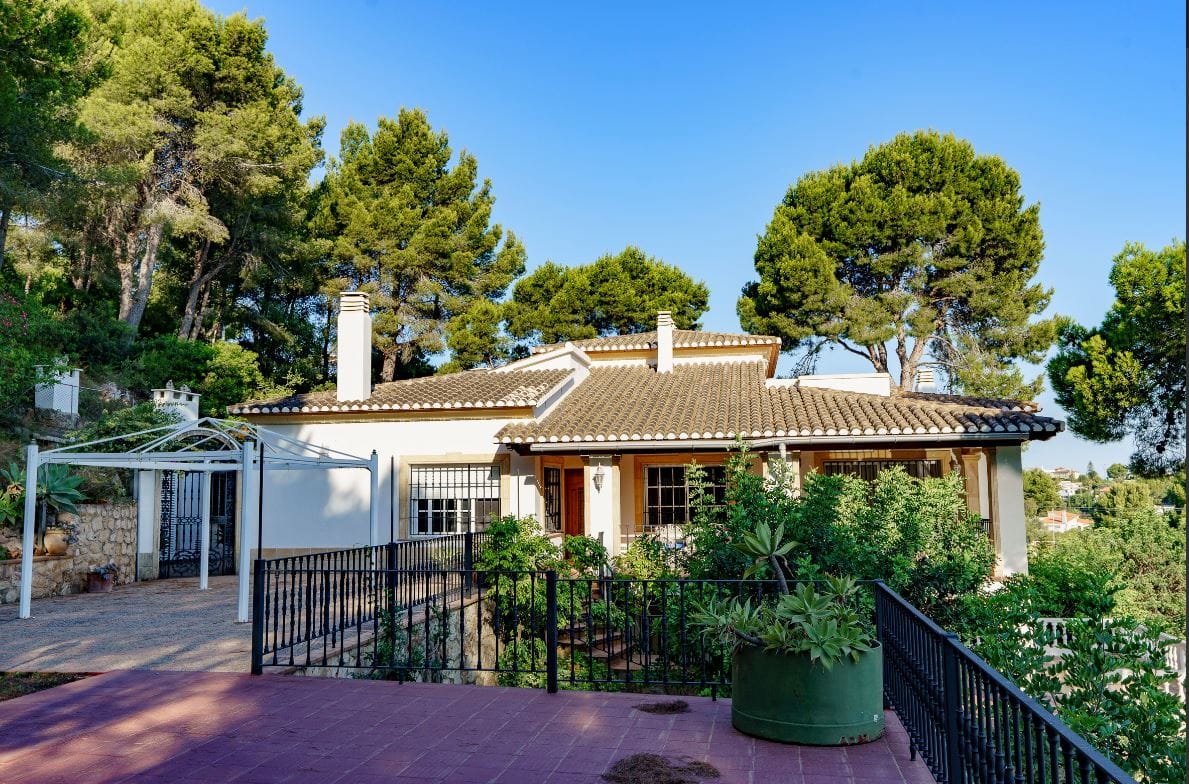 Villa | Chalet en venta en Dénia