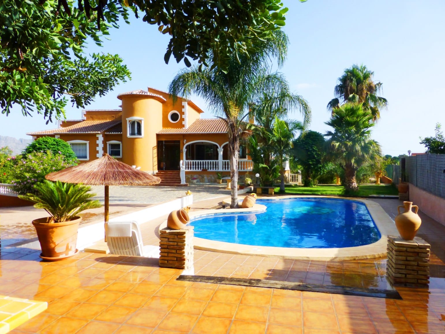 Villa en venta en Pedreguer