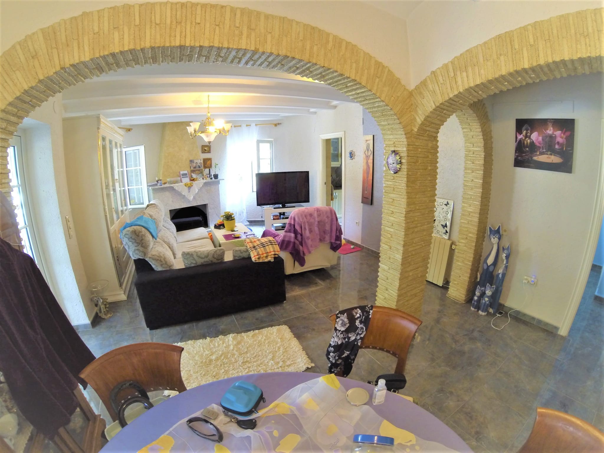 Preciosa y soleada villa en venta a 1200 metros del centro de Denia.