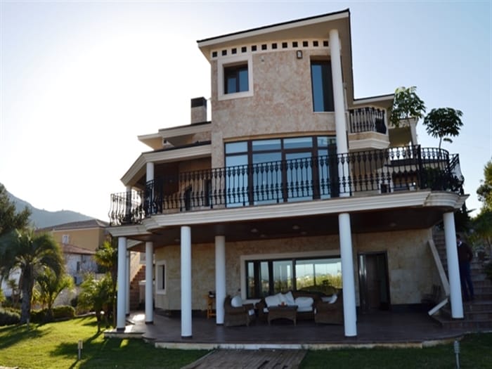 Villa | Chalet en venta en Dénia