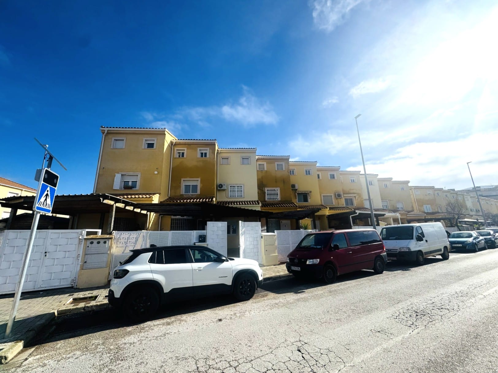 Adosado centro urbano cerca de la playa