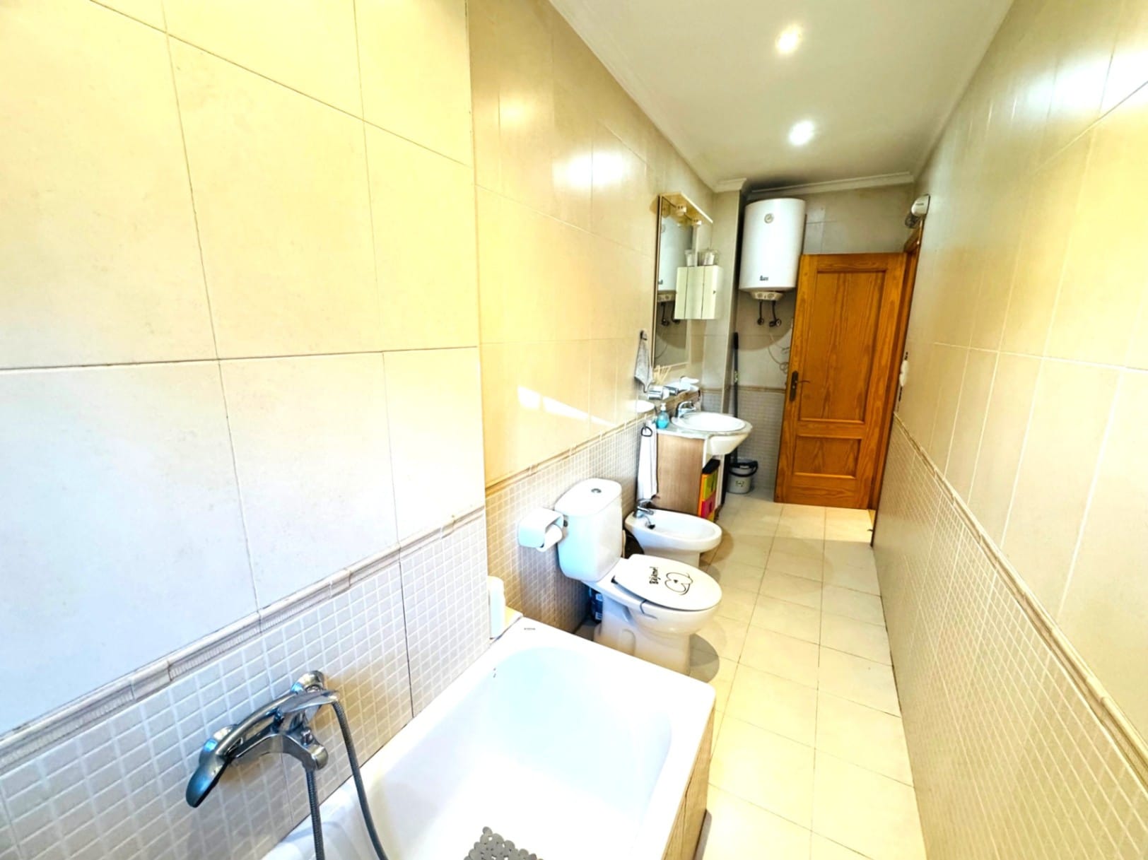 Apartamento planta baja con piscina urbanización la Vela