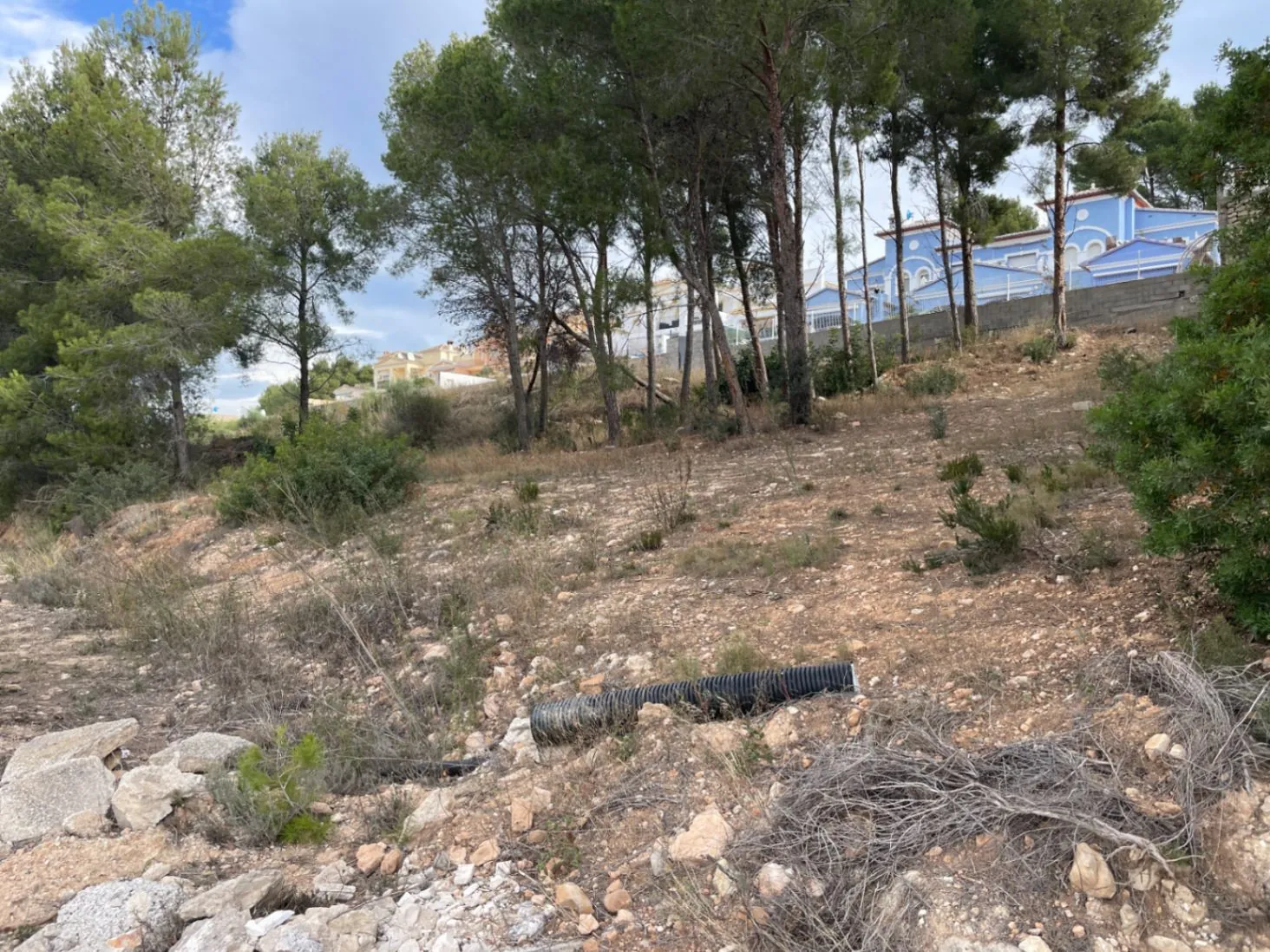 Parcela edificable en venta para construcción de pareados en Empedrola Calpe, Costa Blanca