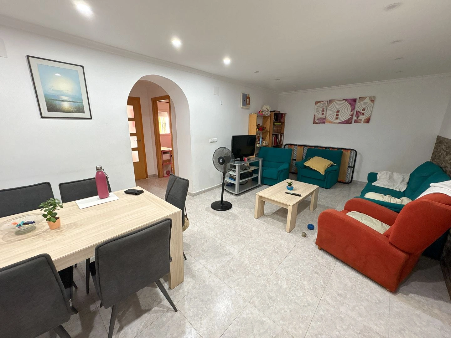 Auténtica casa de planta baja en Baix la Mar: junto al puerto y el corazón gastronómico de Dénia.